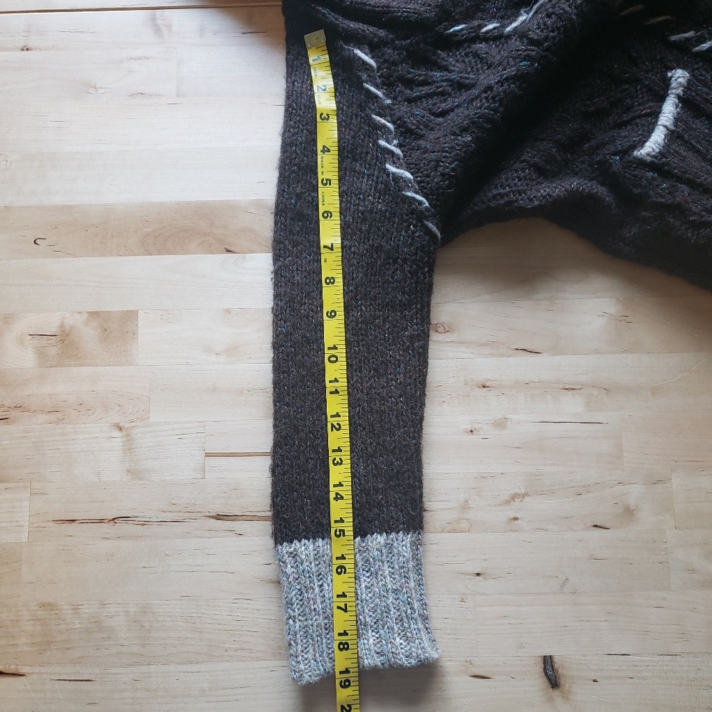 BKE Crop Button Raglan Sweater - Picture 6 of 8